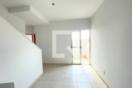 Apartamento à venda com 2 quartos, 104m² em Morro do Confisco, Contagem