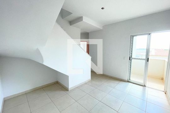 Sala de apartamento à venda com 2 quartos, 104m² em Morro do Confisco, Contagem