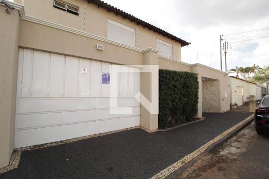Fachada de casa para alugar com 4 quartos, 227m² em Tibery, Uberlândia