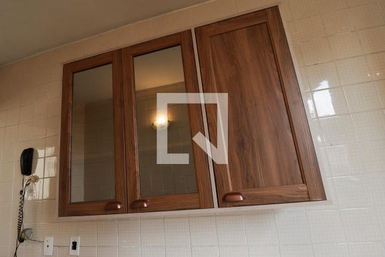 Cozinha e Área de Serviço de apartamento para alugar com 2 quartos, 60m² em Vila Celeste, São Paulo
