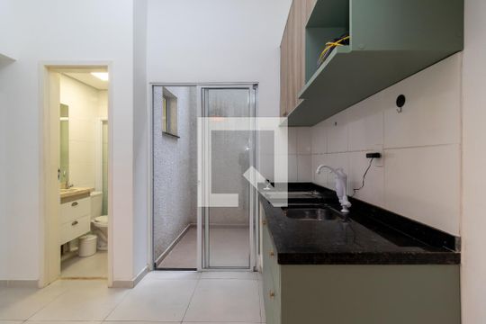 Cozinha de apartamento para alugar com 2 quartos, 37m² em Jardim São Paulo(zona Norte), São Paulo