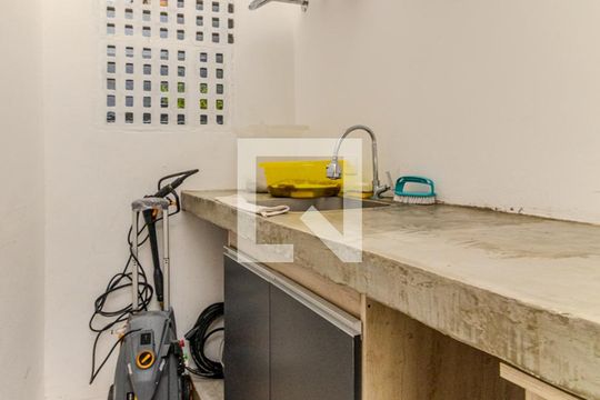 Área de Serviço de casa à venda com 4 quartos, 550m² em Pacaembu, São Paulo