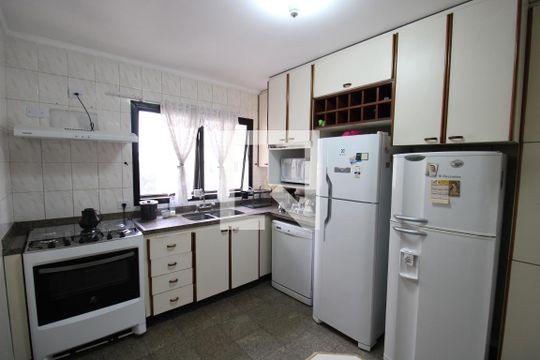 Cozinha de apartamento à venda com 4 quartos, 143m² em Santa Teresinha, São Paulo