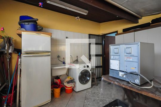 Área de Serviço de casa à venda com 3 quartos, 194m² em Jardim Londrina, São Paulo