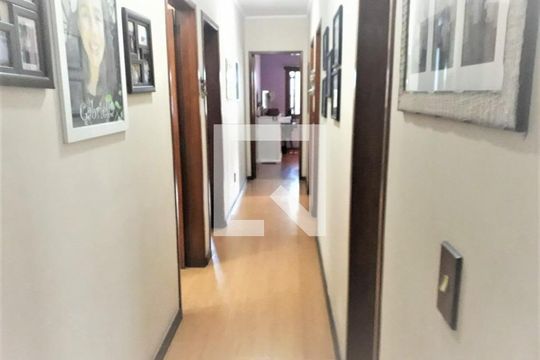 Casa à venda com 3 quartos, 295m² em Vila Ipiranga, Porto Alegre