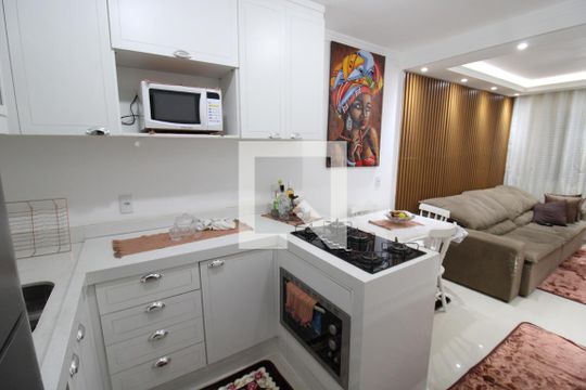 Sala / Cozinha de casa de condomínio à venda com 2 quartos, 50m² em Vila Isolina Mazzei, São Paulo