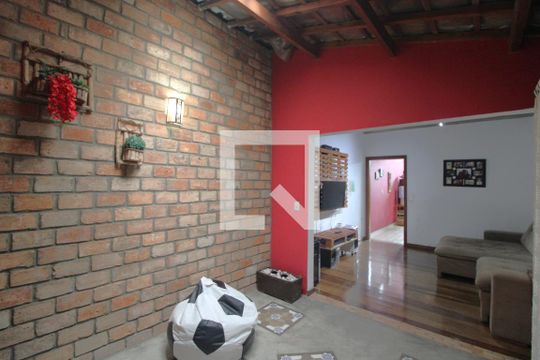 Sala de casa à venda com 2 quartos, 120m² em Veleiros, São Paulo