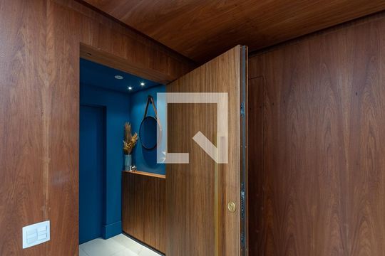 Hall Social Privativo. de apartamento à venda com 3 quartos, 155m² em Pompeia, São Paulo