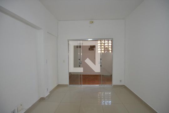 Casa para alugar com 2 quartos, 79m² em Vista Alegre, Rio de Janeiro
