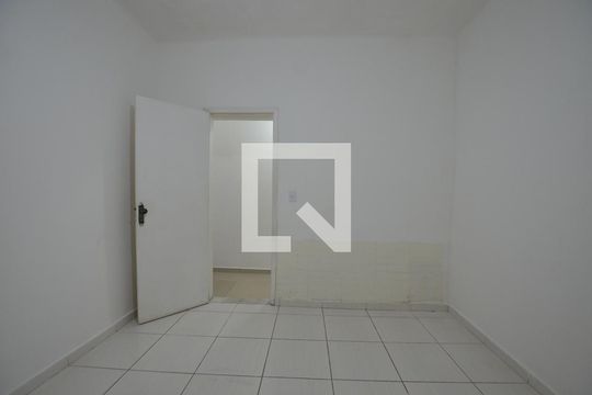 Quarto 1Suite de casa para alugar com 2 quartos, 79m² em Vista Alegre, Rio de Janeiro