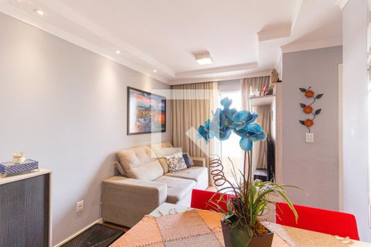 Sala de apartamento à venda com 2 quartos, 48m² em São Pedro, Osasco