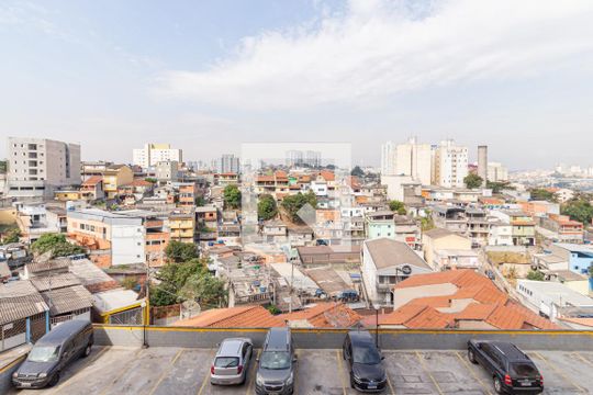 Vista da sala de apartamento à venda com 2 quartos, 48m² em São Pedro, Osasco
