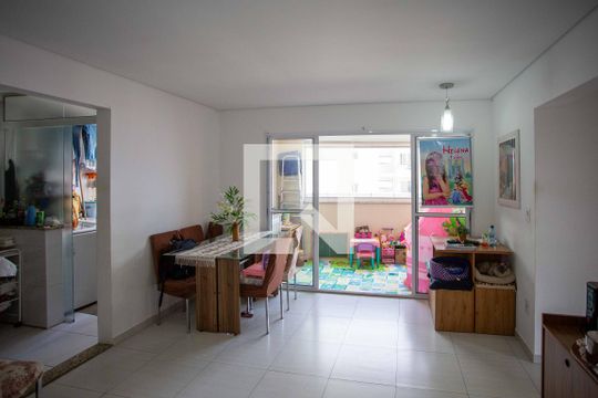 Apartamento à venda com 3 quartos, 81m² em Centro, Diadema