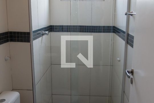 Banheiro de casa de condomínio à venda com 2 quartos, 70m² em Novo Osasco, Osasco