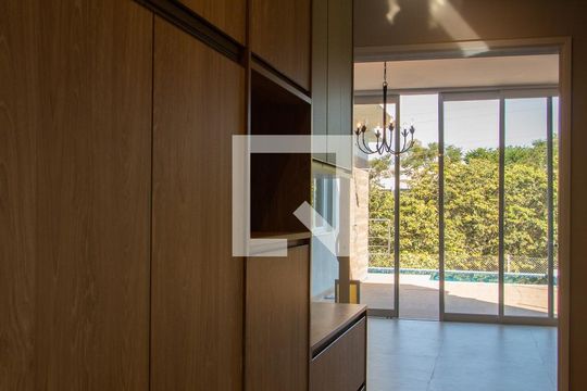 COZINHA de casa de condomínio para alugar com 3 quartos, 418m² em Loteamento Parque dos Alecrins, Campinas