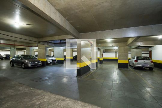 Garagem de apartamento à venda com 4 quartos, 300m² em Funcionários, Belo Horizonte