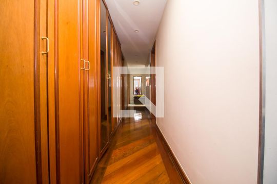 Corredor de apartamento à venda com 4 quartos, 300m² em Funcionários, Belo Horizonte