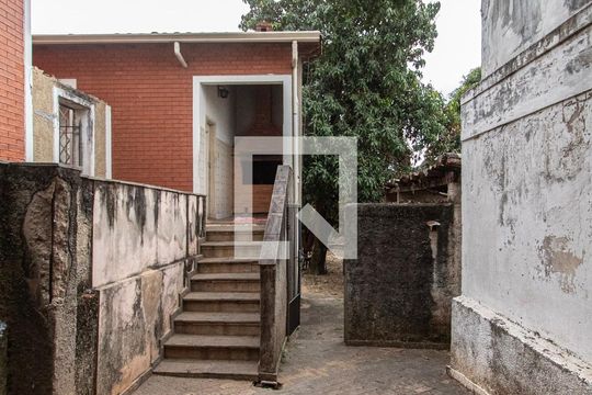 Quintal de casa para alugar com 5 quartos, 277m² em Jardim Santa Rosália, Sorocaba