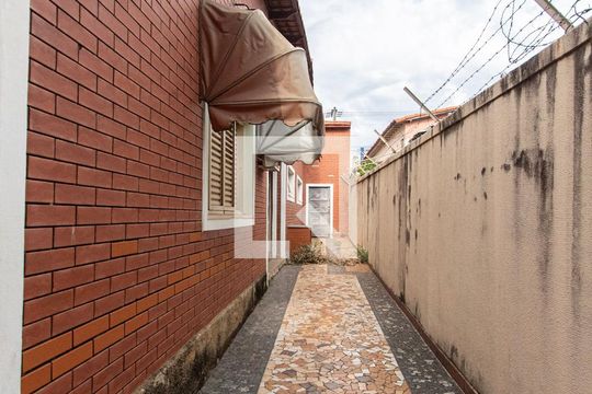 Quintal de casa para alugar com 5 quartos, 277m² em Jardim Santa Rosália, Sorocaba