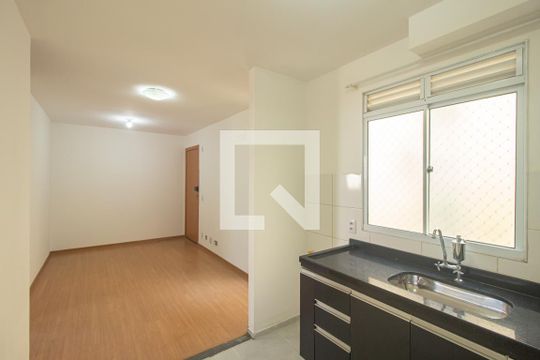 Cozinha de apartamento para alugar com 2 quartos, 38m² em Campo Grande, Rio de Janeiro