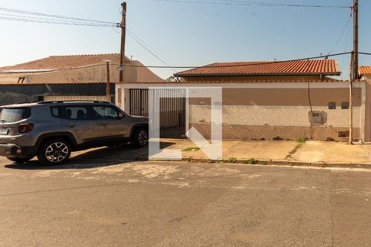 Fachada de casa à venda com 4 quartos, 250m² em Parque Fazendinha, Campinas