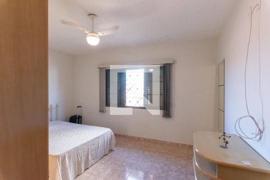 Quarto 1 de casa à venda com 4 quartos, 250m² em Parque Fazendinha, Campinas