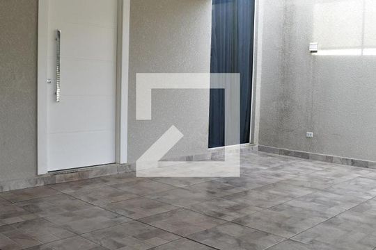 Garagem de casa para alugar com 3 quartos, 145m² em Cajuru, Curitiba