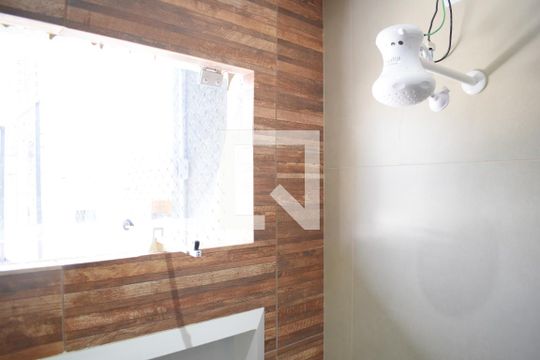 Banheiro suíte de casa para alugar com 3 quartos, 145m² em Cajuru, Curitiba