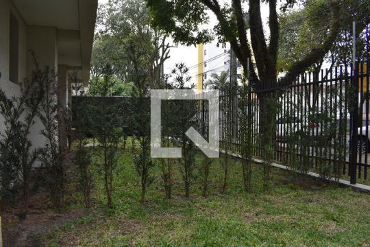 Área comum de kitnet/studio à venda com 1 quarto, 17m² em Água Verde, Curitiba