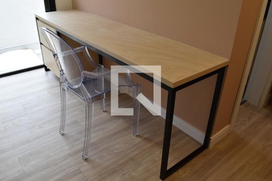 Cozinha de kitnet/studio à venda com 1 quarto, 17m² em Água Verde, Curitiba