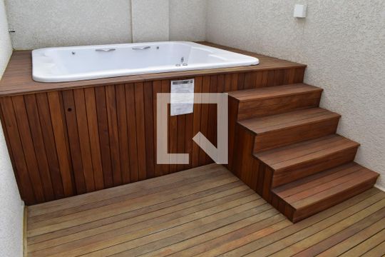 Área comum - Jacuzzi de kitnet/studio à venda com 1 quarto, 17m² em Água Verde, Curitiba