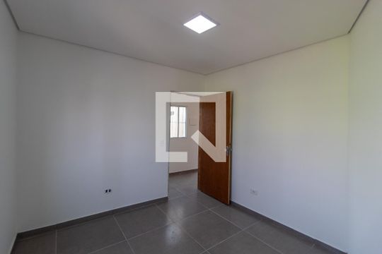 Quarto 1 de casa para alugar com 1 quarto, 38m² em Jardim dos Prados, São Paulo
