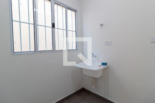 Área de Serviço/Cozinha de casa para alugar com 1 quarto, 38m² em Jardim dos Prados, São Paulo