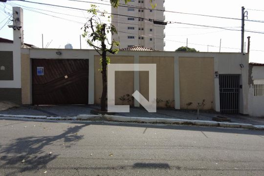 Fachada de casa à venda com 4 quartos, 300m² em Cursino, São Paulo