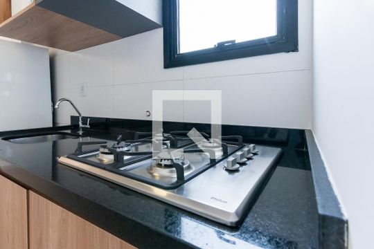 Cozinha de apartamento para alugar com 1 quarto, 65m² em Jardim do Trevo, Campinas