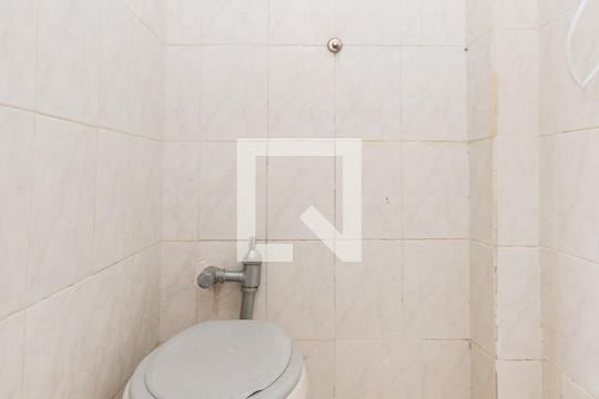 Banheiro de kitnet/studio à venda com 1 quarto, 40m² em Grajaú, Rio de Janeiro