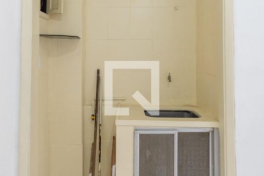 Cozinha de kitnet/studio à venda com 1 quarto, 40m² em Grajaú, Rio de Janeiro