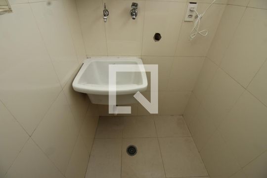 Área de Serviço de apartamento para alugar com 2 quartos, 70m² em Jardim Colombo, São Paulo