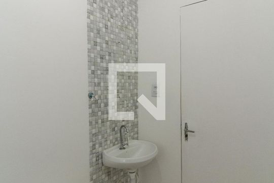 Banheiro de apartamento para alugar com 2 quartos, 55m² em Chácara Santo Antônio (zona Leste), São Paulo