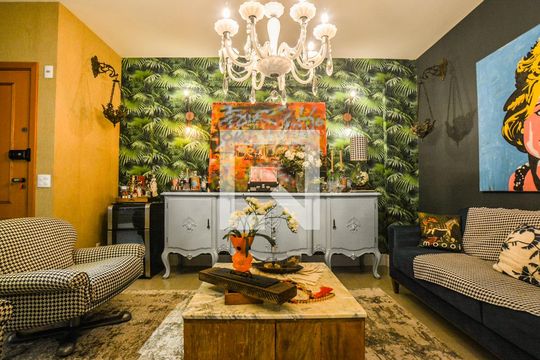 Sala de apartamento à venda com 2 quartos, 120m² em Vila Floresta, Santo André