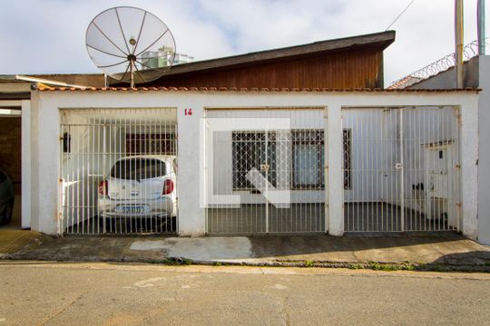 Fachada de casa à venda com 2 quartos, 177m² em Jardim Bela Vista, Santo André