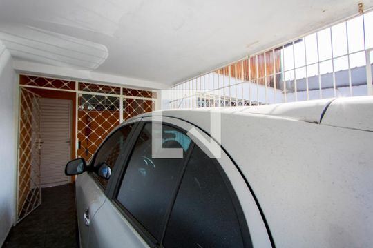 Garagem de casa à venda com 2 quartos, 177m² em Jardim Bela Vista, Santo André