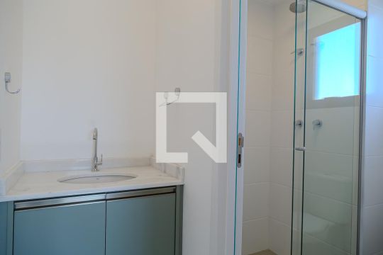 Banheiro de apartamento para alugar com 2 quartos, 47m² em Mirandópolis, São Paulo