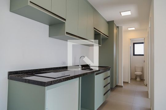 Cozinha de apartamento para alugar com 2 quartos, 47m² em Mirandópolis, São Paulo