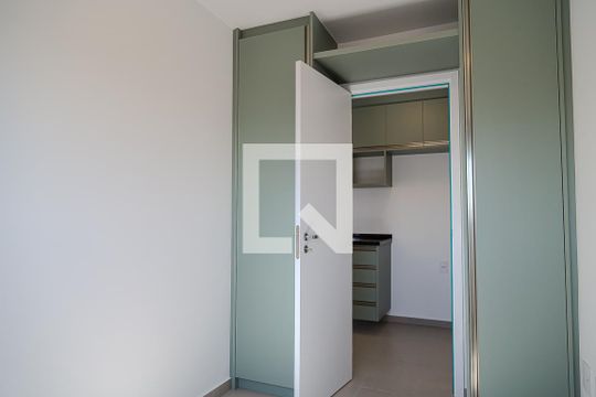 Quarto 1 de apartamento para alugar com 2 quartos, 47m² em Mirandópolis, São Paulo