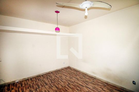 Quarto 1 de casa à venda com 2 quartos, 100m² em Penha, Rio de Janeiro