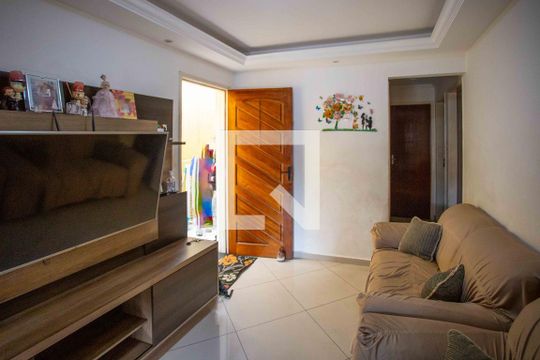 Sala de TV de casa à venda com 3 quartos, 120m² em Centro, Diadema