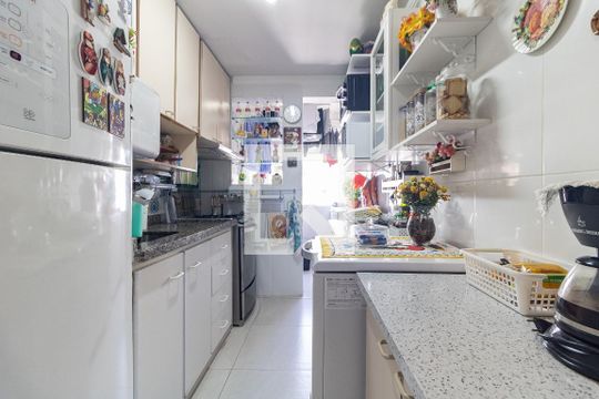 Cozinha de apartamento à venda com 2 quartos, 58m² em Sacoma, São Paulo