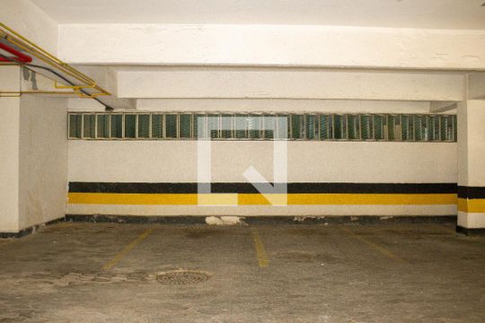 Garagem de apartamento para alugar com 2 quartos, 70m² em Todos Os Santos, Rio de Janeiro
