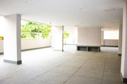 Área comum de apartamento para alugar com 2 quartos, 70m² em Todos Os Santos, Rio de Janeiro
